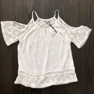 Open shoulder blouse top